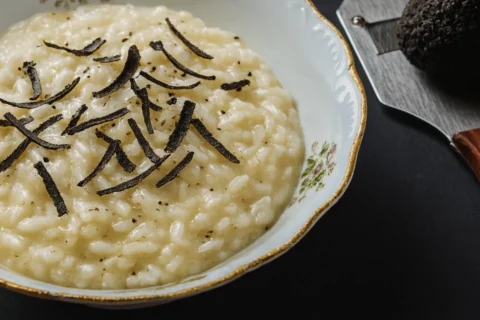 rižoto sa svežim crnim tartufom